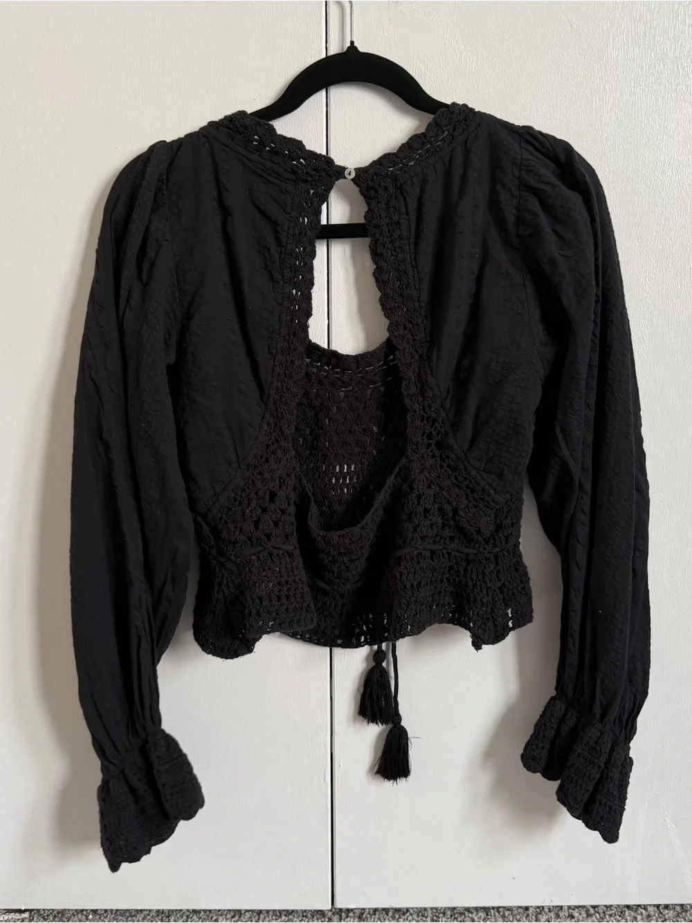Free People Open Back Boho Long Sleeve Crochet Knit Beachy Blouse Size Small